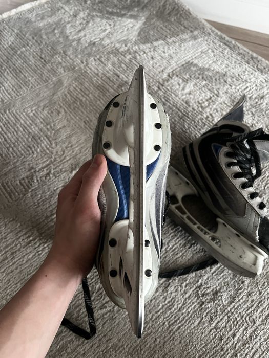Коньки Bauer 37.5