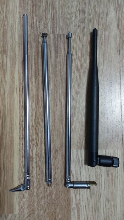 Antene telescopice și pt. router