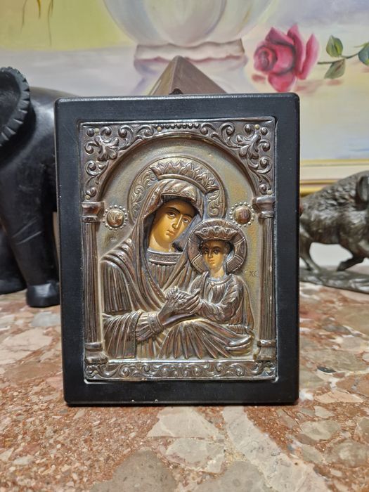 Уникална сребърна антикварна икона със сертификат