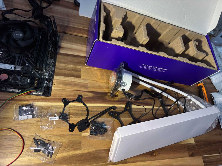 NZXT Kraken 360 RGB 360mm AIO LCD – NOU cu garantie, fără ventilatoare