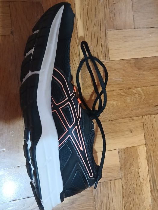 Маратонки ASICS Намаление