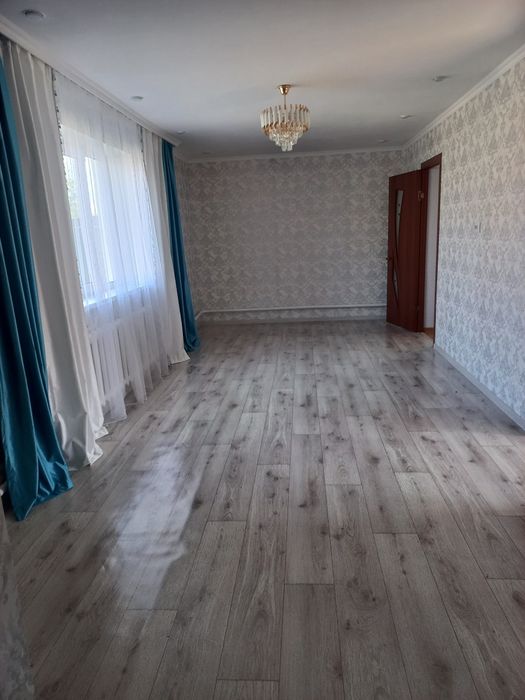 Үй сатылады 3 бөлмелі