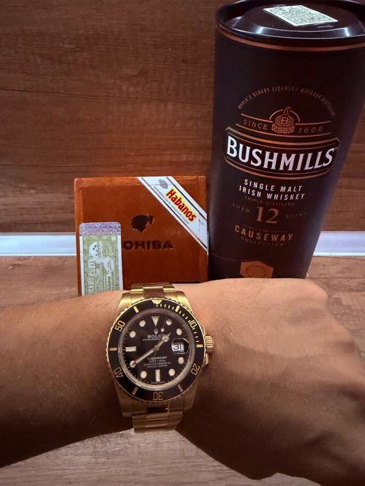 Rolex submariner yellow gold 40mm