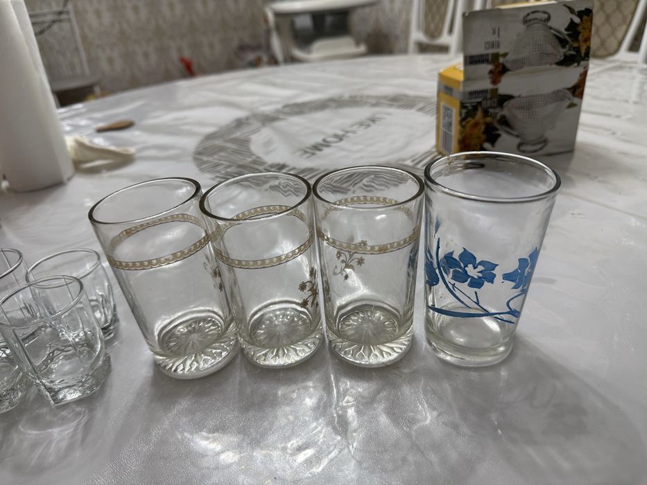 Фужеры и рюмки стеклянные