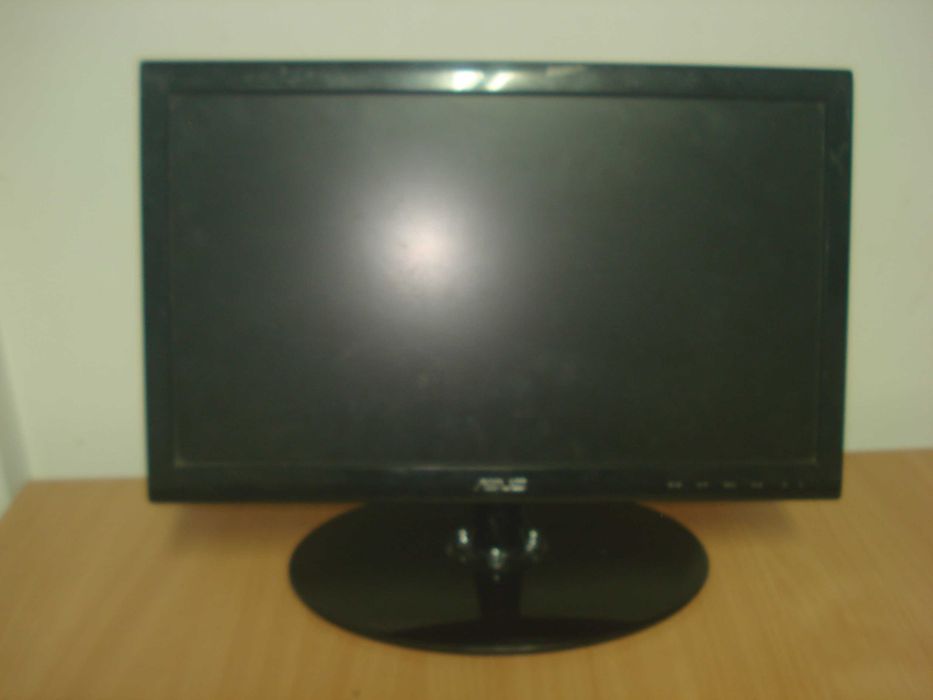 MONITOR ASUS  Diagonala 45 centimeteri pentru supraveghere