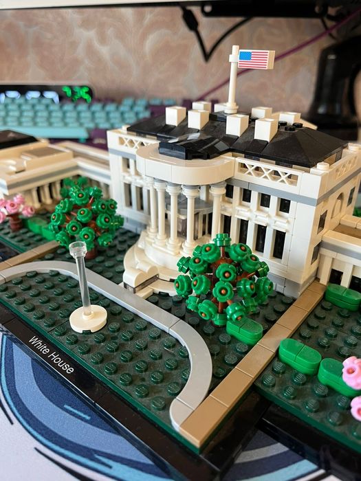 LEGO White House Белый Дом, 1500 деталей