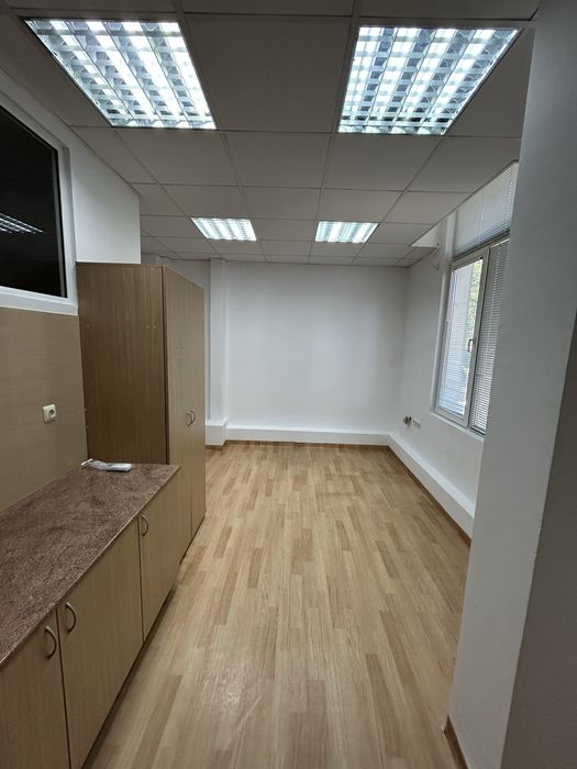 Дава се под наем Офис в Варна, Възраждане 1 - 22 кв.м за 204 € - Снимка #5