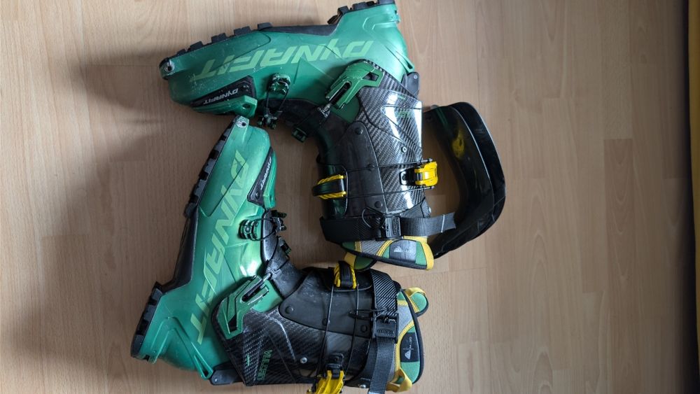 Dynafit Vulcan 28.5 – clapari ski schi tura / freeride, carbon