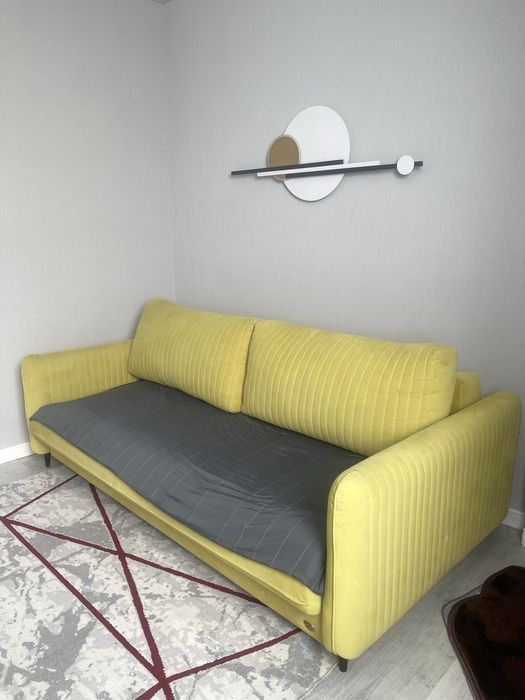 Продам диван в зал / в гостиную