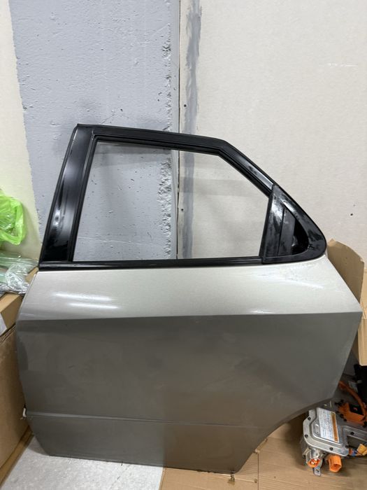 Задна броня, врати и други за Honda Civic 8 2.2 cdti на части