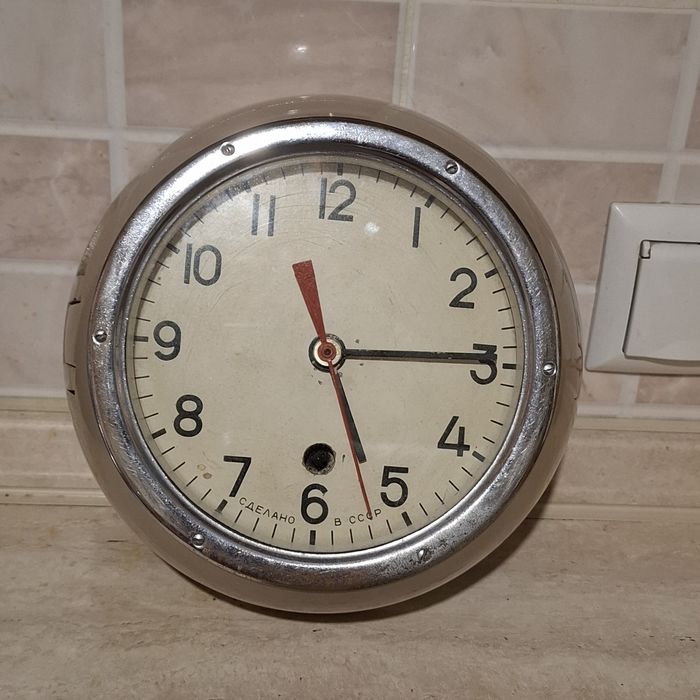 Настенные часы СССР