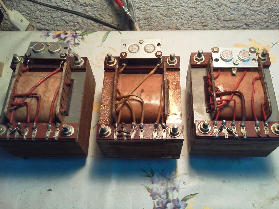 Antene Telescopice/Transformatoare Retea Diferite.