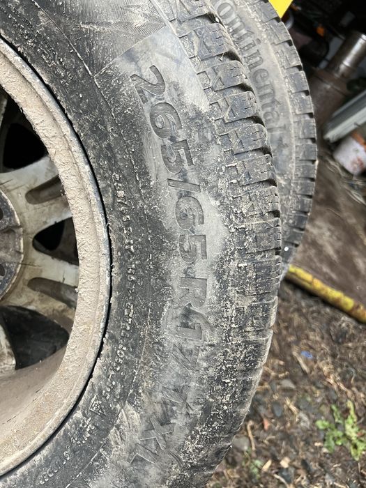 Продам резину Continental 265/65 R17