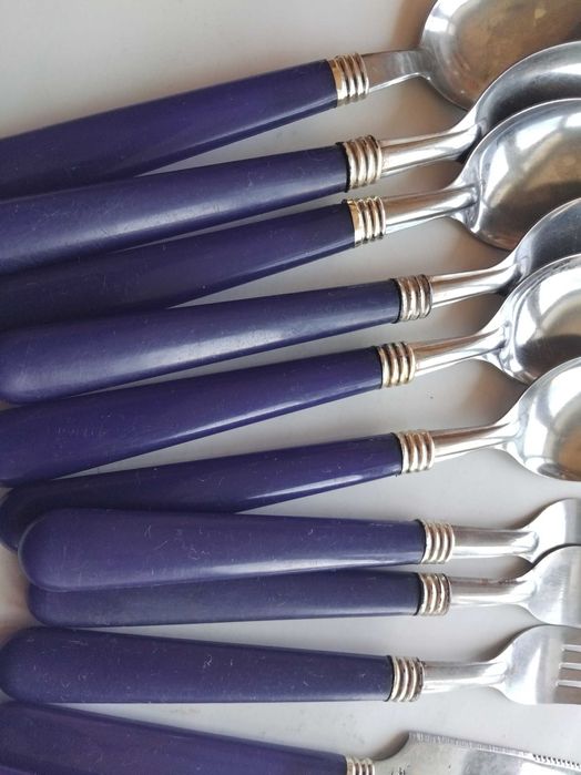 Вилици , Лъжици ,Ножове - 18 броя