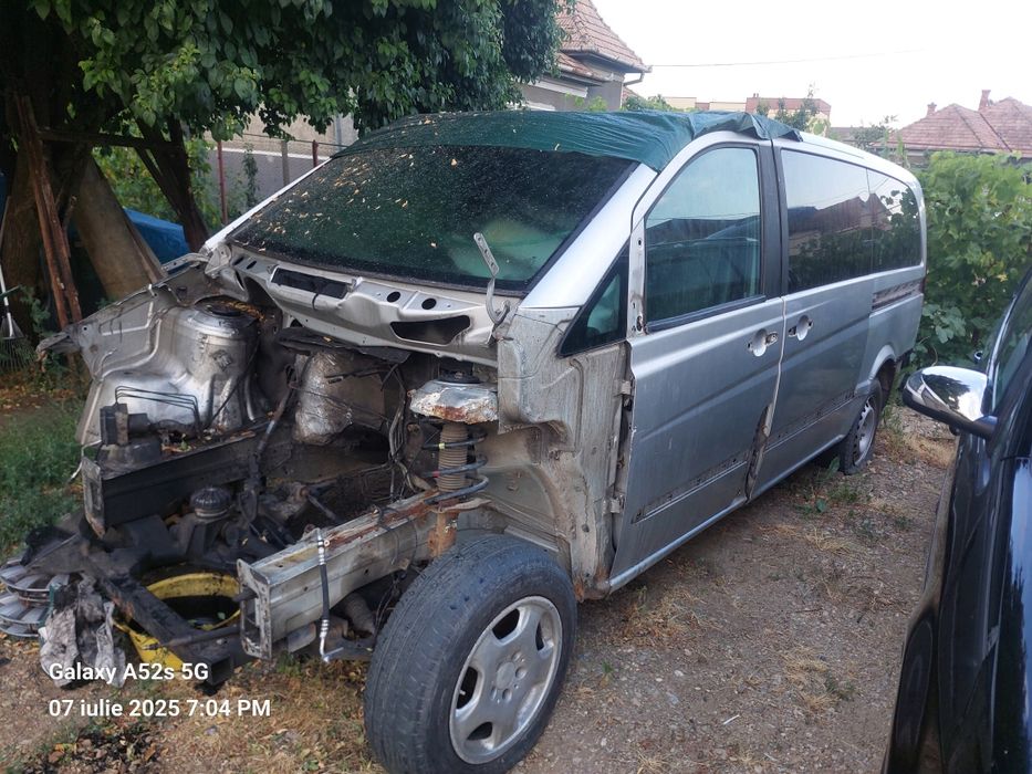 Vînd Mercedes Vito w639 pe piese