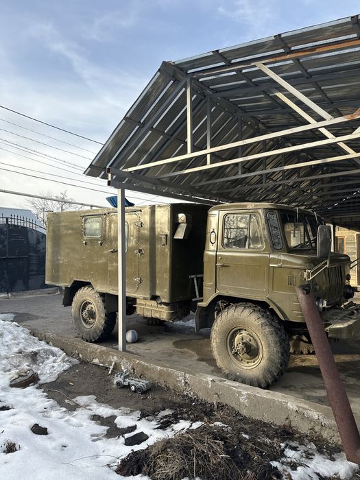 Продам Газ 66 ( кунг )