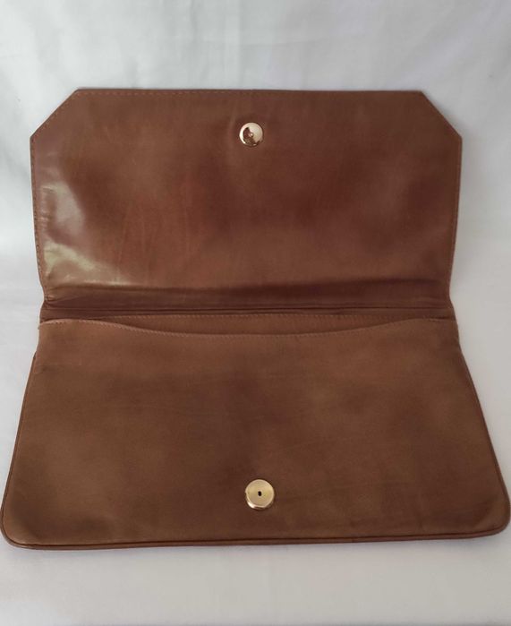 Елегантна чанта от естествена кожа