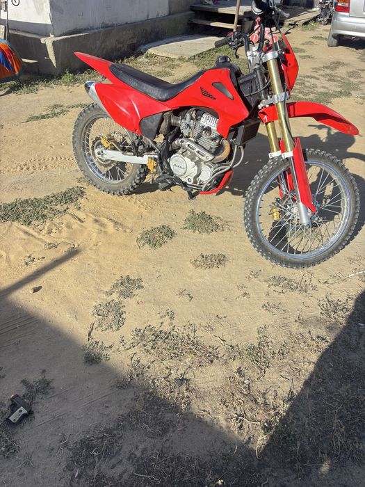 Мотоцикл эндуро 300 кубов