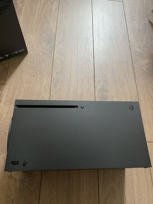 Продам Xbox series x