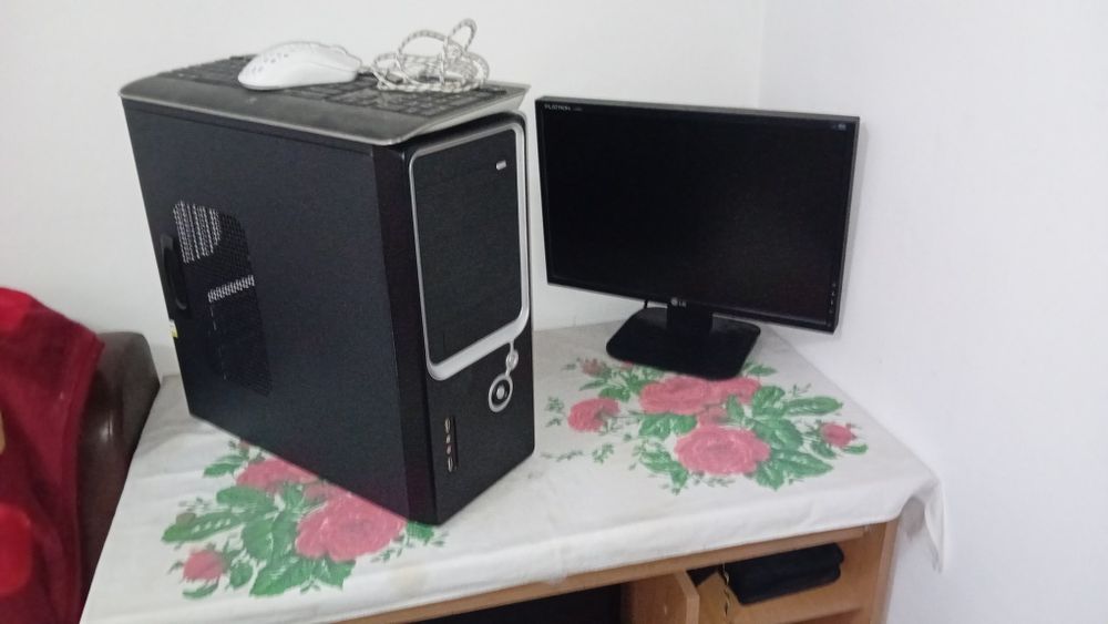 Vînd calculator amd