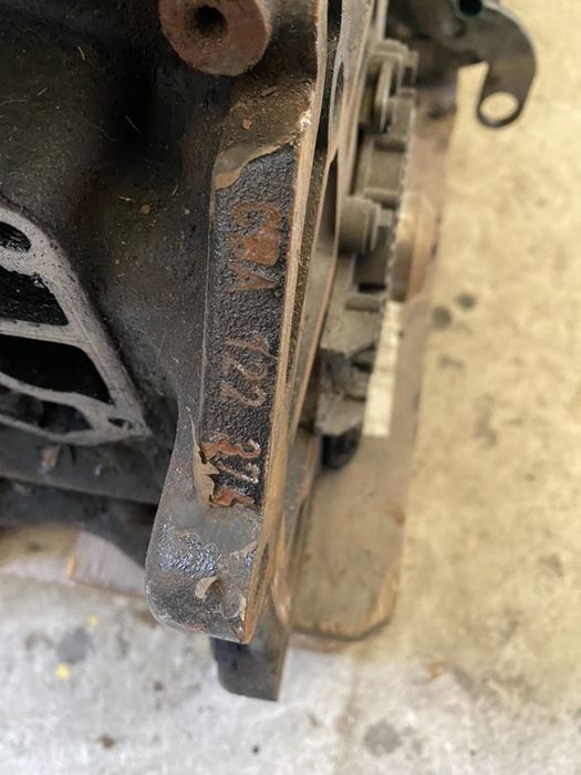 Двигател на части 2011 VW GOLF SEAT AUDI SKODA 2.0 TDI Engine CBA CBAB