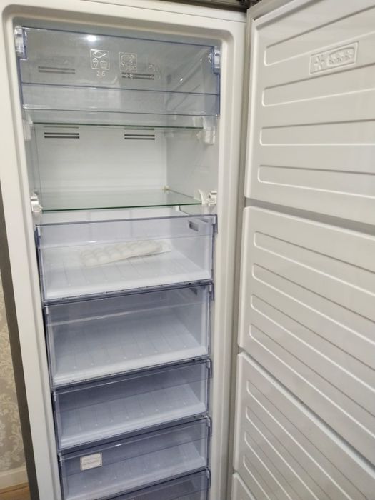 Продам морозильник