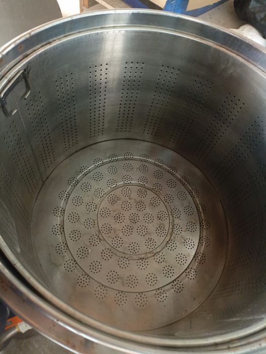 Вок плита ,тестомес ,лапшеварка