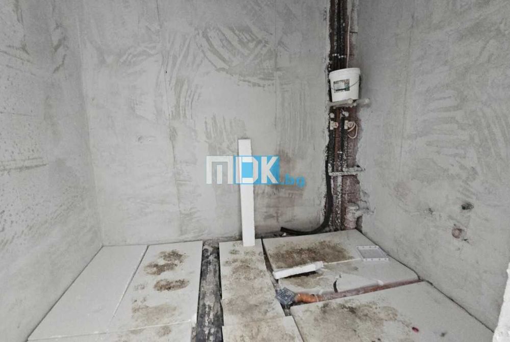 Двуетажна къща с 3 спални