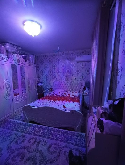 Лайлак маҳаллада 4.7 сотих 4- та хона + ошхона