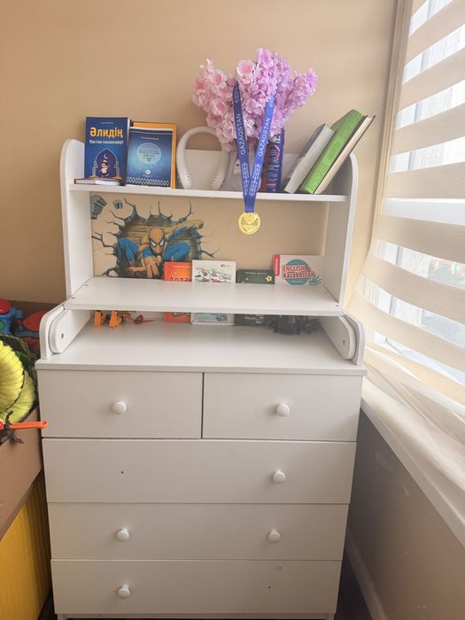 Продам пеленальный столик