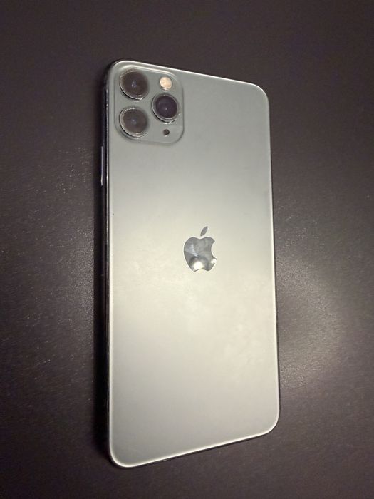 Iphone 11 Pro Max, green , 64 GB , se restarteaza !