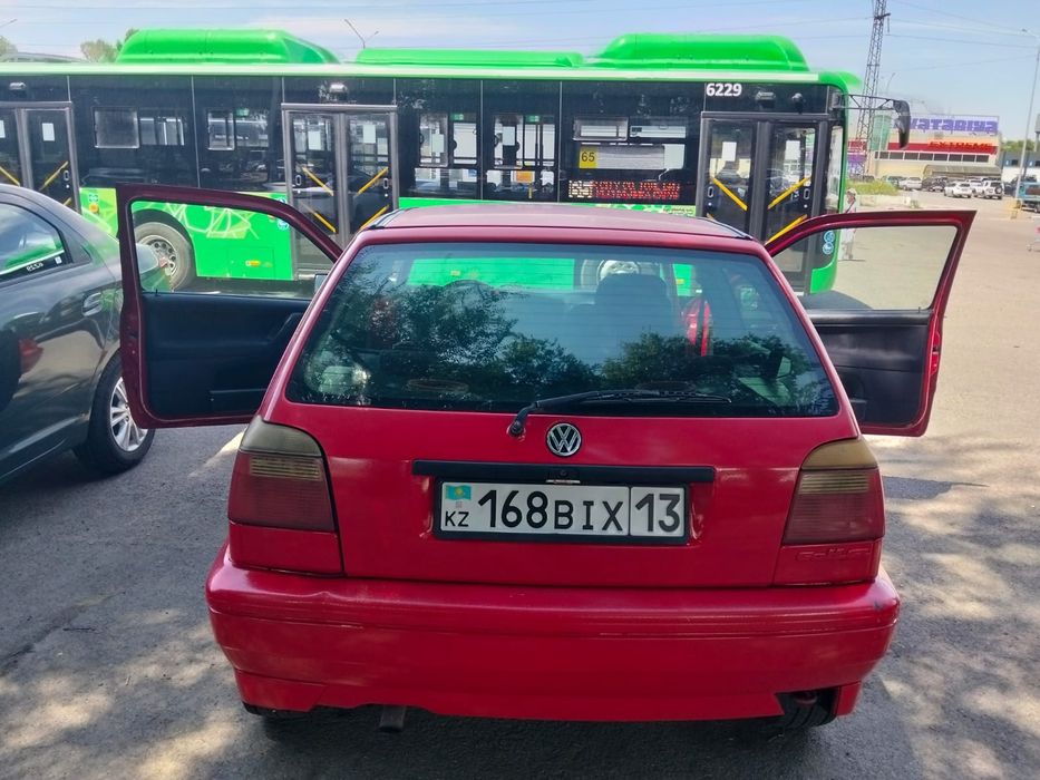 Машина голыф тройка