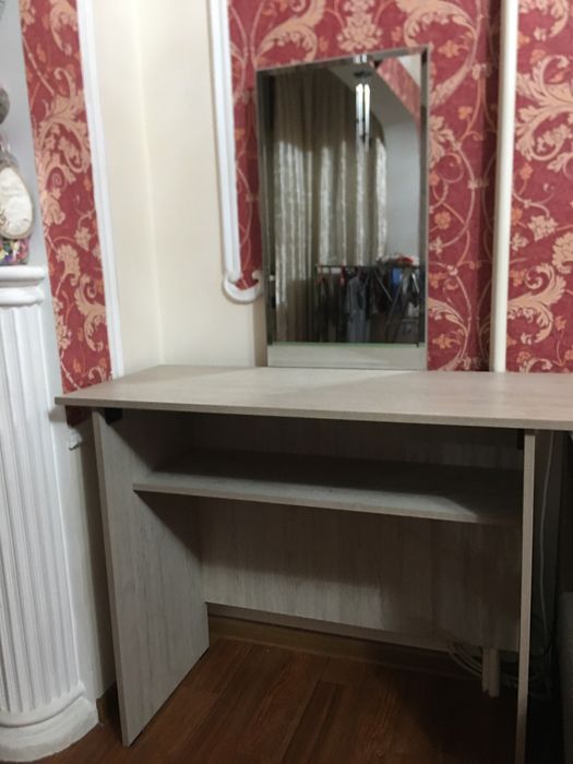 Трюмо для спальни