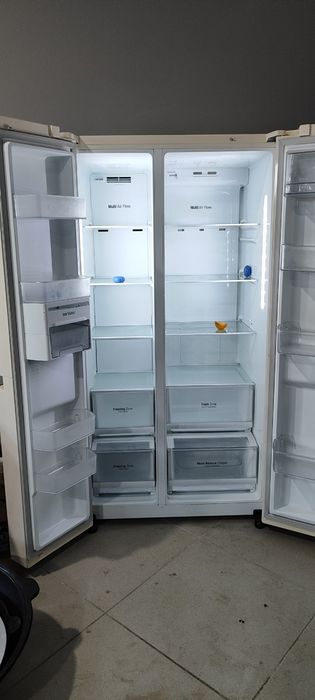 Продам холодильник LG