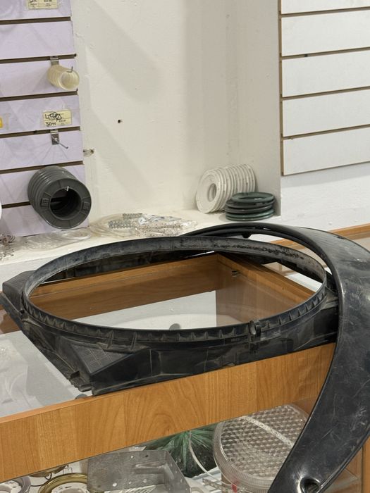 Проодам запчасти на БМВ е 38 и 36 бмв