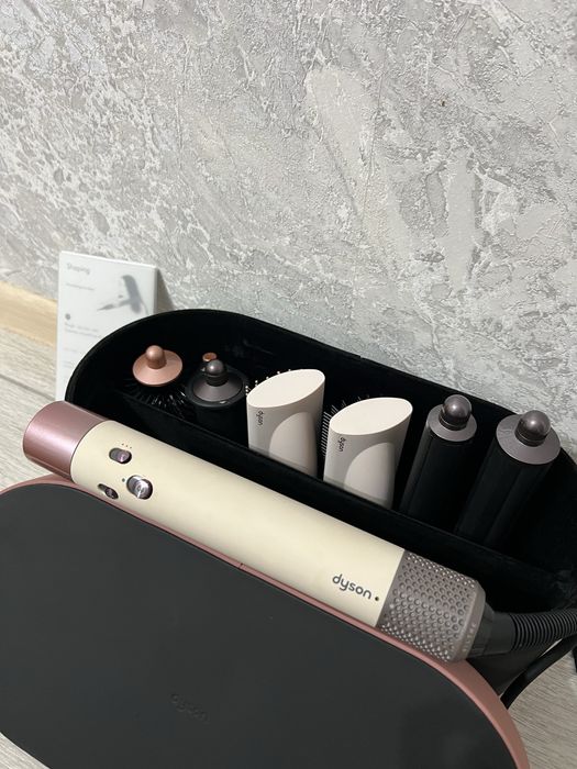 Dyson стайлер Hs05