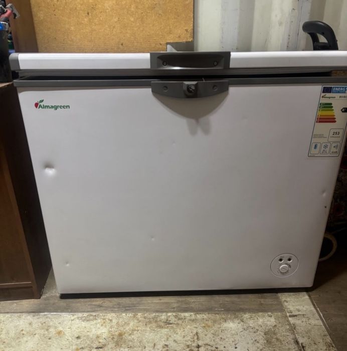 Продам морозильник 217 л