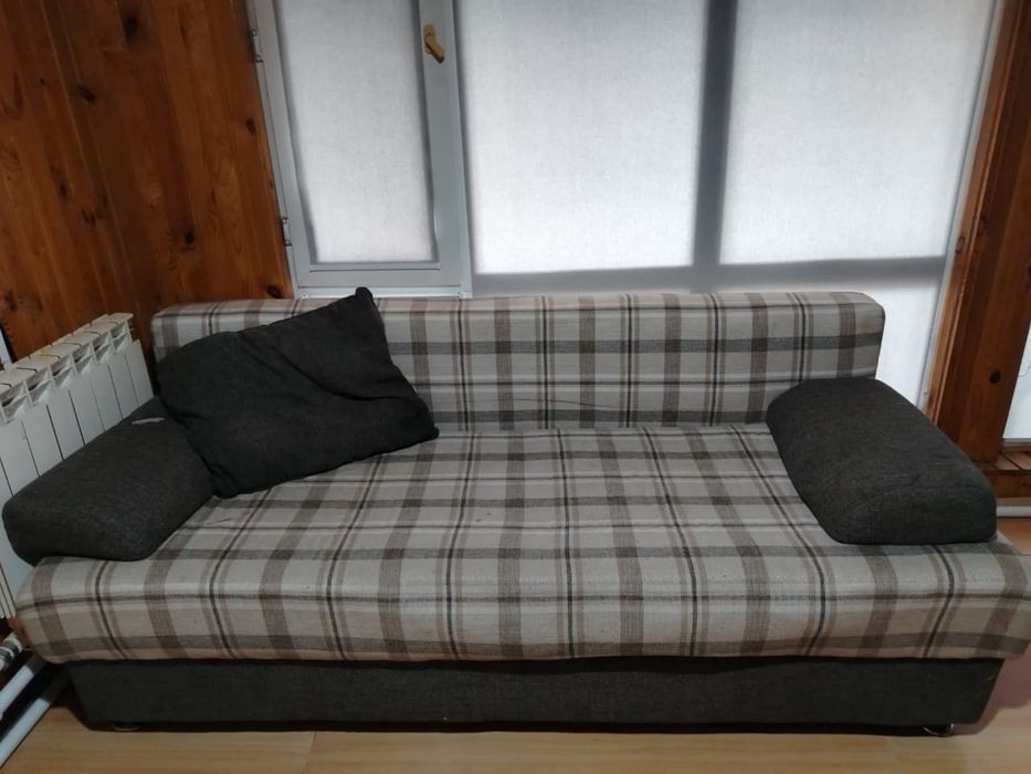 Продам диван дешево