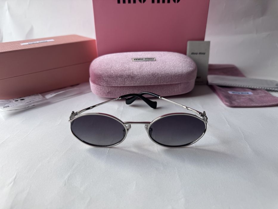 Ochelari de soare Miu Miu Oval SMU52Y 54-21 125, Noi