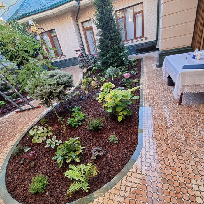 Садовник. Озеленение и формирование деревьев, уход за садом. Богбон