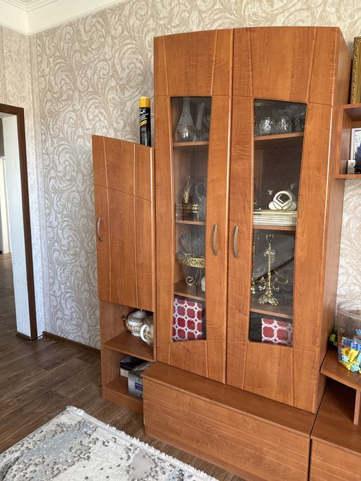Продаи шкаф или стелаж для посдуы