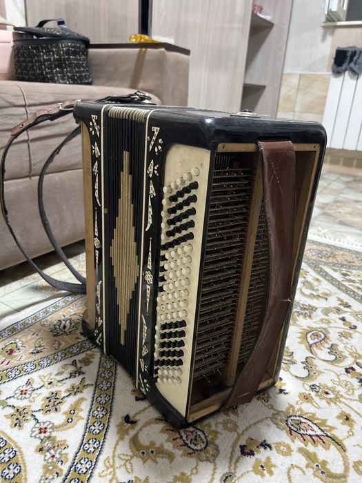 Продам баян беларусь