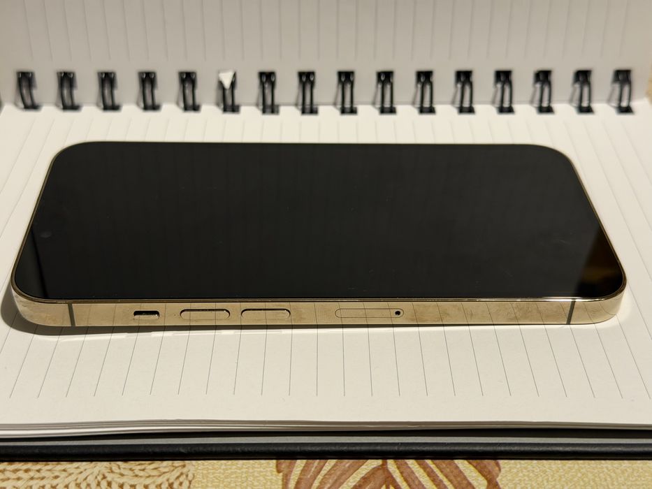 Iphone 13 pro - перфектен
