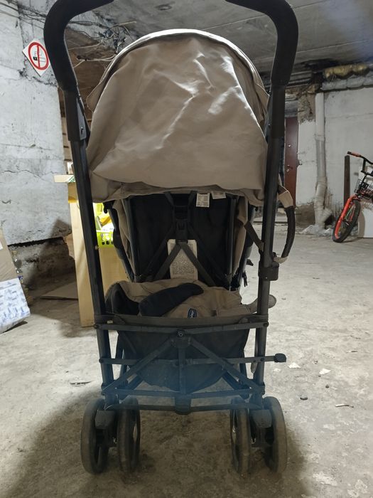 Продаю коляску chicco