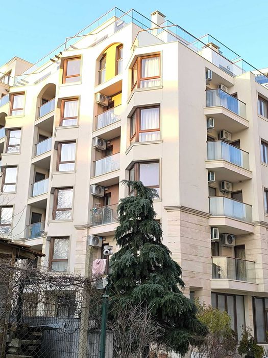 Двустаен апартамент под наем в 
