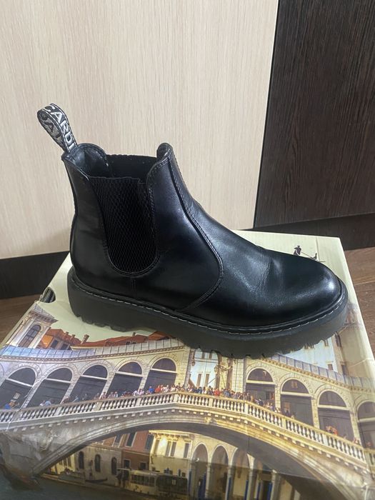 Продам обвуь весна-осень