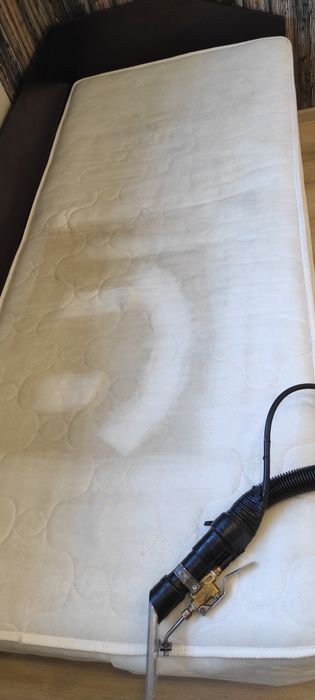 МОБИЛНО ПОЧИСТВАНЕ НА АВТОМОБИЛИ - пране и сушене на мека мебел-матрац