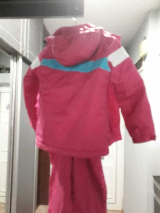 Детски ски екип от две части + аксесоари