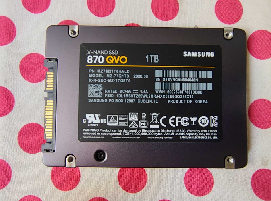 SSD Samsung 870 QVO 1 TB SATA-III 2.5 inch.