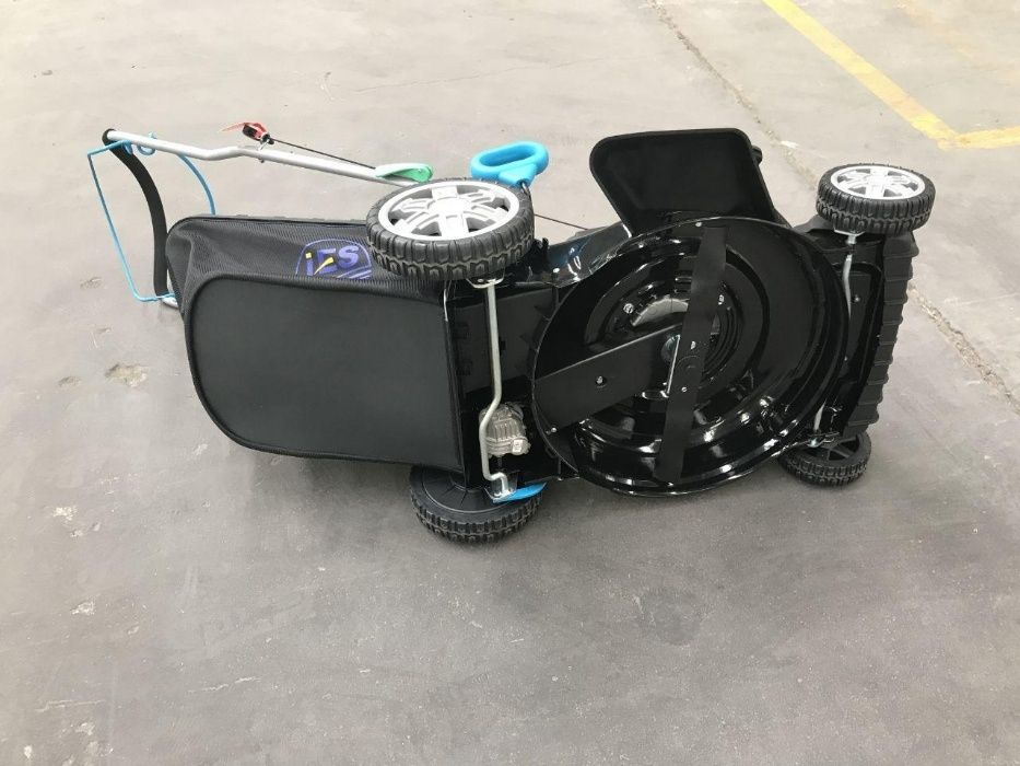 Профессиональные газонокосилки марки "IESUZ-196CC" самоходные оригинал